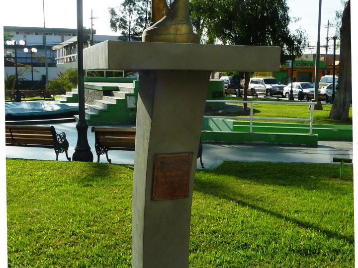 Imagen del monumento En Conmemoracion De Los 80 años De La Policia De Investigaciones De Chile