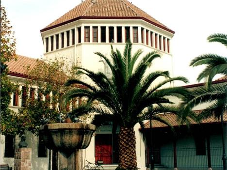 Imagen del monumento Plazuela del Instituto O´Higgins o plaza Santa Cruz de Triana