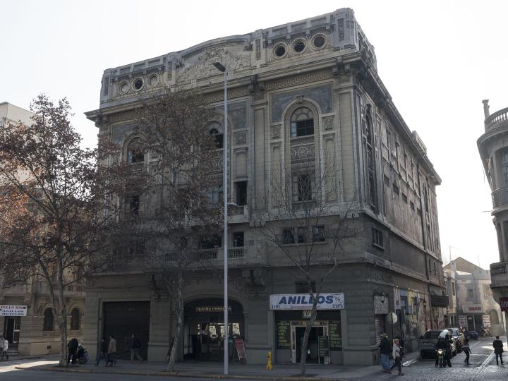 Imagen del monumento Edificio del ex Teatro Carrera