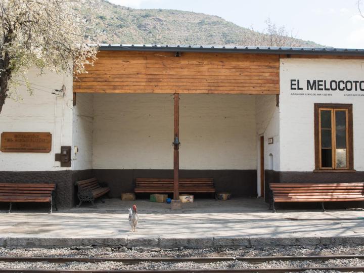 Imagen del monumento Construcciones existentes a lo largo del trazado del ex ferrocarril de Puente Alto a El Volcán