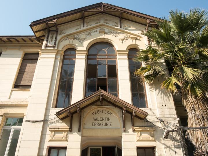Imagen del monumento Pabellón Valentín Errazuriz y otros pabellones del Hospital San Borja Arriarán