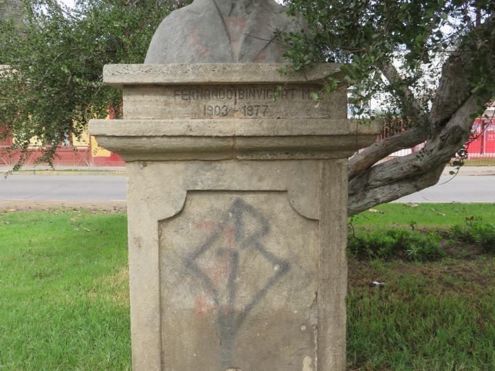 Imagen del monumento Fernando Binvignat