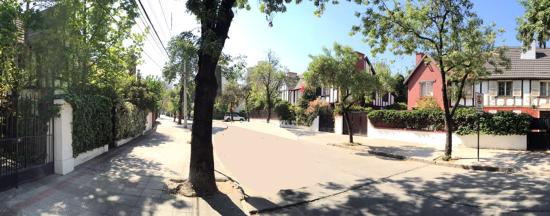 Imagen de Se convoca a los propietarios y vecinos de la Zona Típica Barrio Las Flores, en la comuna de Providencia, y a la comunidad en general, a manifestar sus observaciones en el proceso de ampliación del polígono de protección de la Zona Típica.