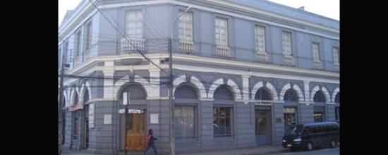 Imagen de Consejo de Monumentos Nacionales condena demolición no autorizada de edificio del Diario La Prensa de Curicó