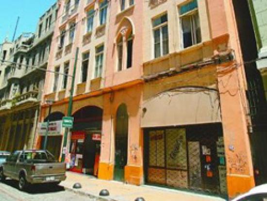 Imagen de CORE VALPARAÍSO COMPRA EDIFICIO EN CALLE SERRANO