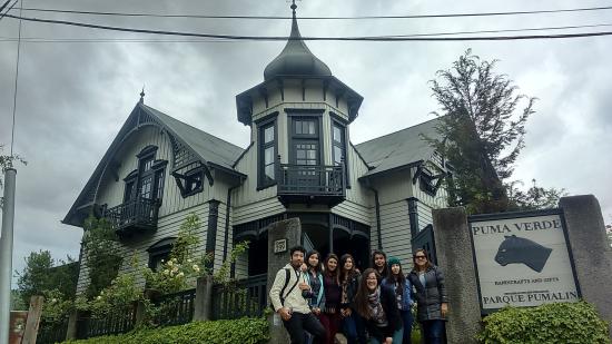 Imagen de Ganadores del "Concurso Colorearte 2015" realizaron su salida patrimonial en Puerto Varas
