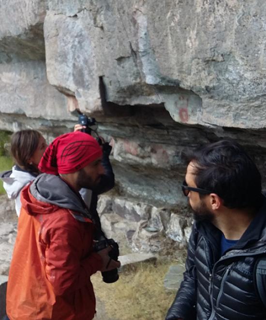 Imagen de CMN constata estado de conservación de pintura rupestre y Capilla de Mármol en la Región de Aysén