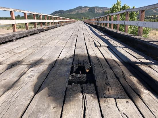 Imagen de Alianza público-privada permitirá proteger el Monumento Nacional Puente Confluencia ante emergencias