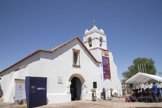 Imagen de Consejo de Monumentos Nacionales inaugura obras que protegerán la estructura de la Iglesia de San Pedro de Atacama