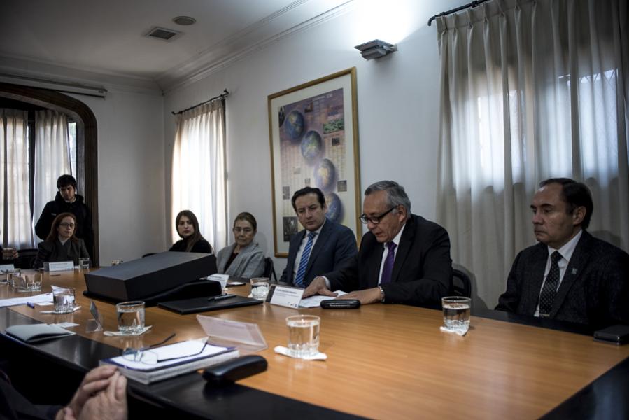 Imagen de Chile entrega a Bolivia 42 piezas paleontológicas incautadas en paso fronterizo