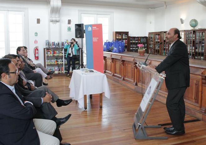 Imagen de Convenio coronó 142 años de la Biblioteca Severín