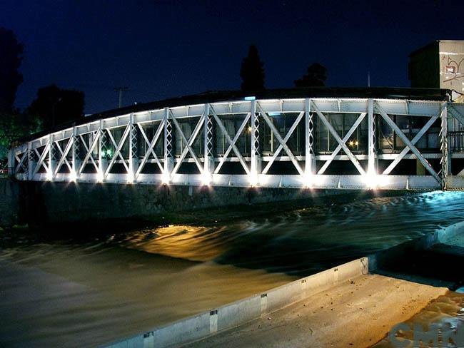 Imagen del monumento Cuatro puentes metálicos sobre el río Mapocho