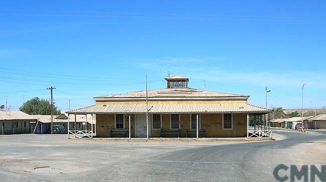 Imagen del monumento Edificios que conforman el barrio cívico de la oficina salitrera María Elena