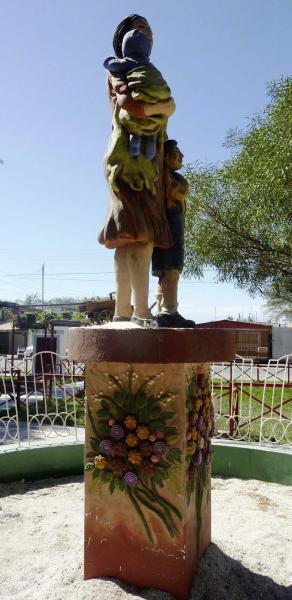 Imagen del monumento Mujer Pampina