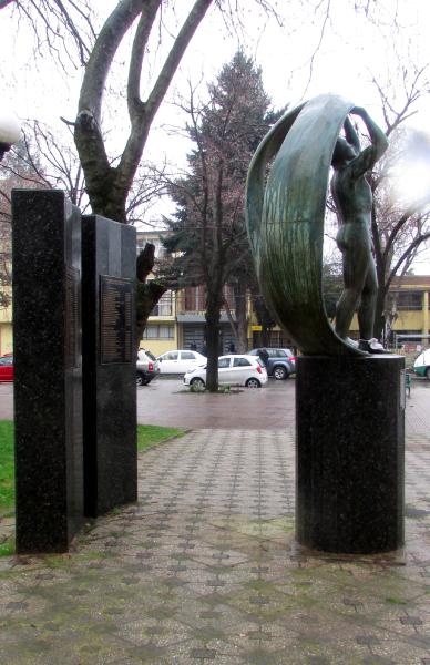 Imagen del monumento Memorial Detenidos Desaparecidos y Ejecutados Políticos De Linares