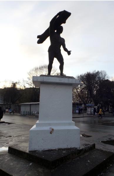 Imagen del monumento Caupolicán