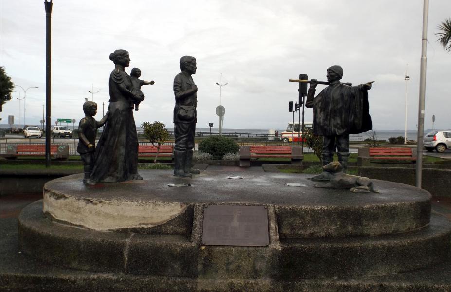 Imagen del monumento A Los Inmigrantes Alemanes