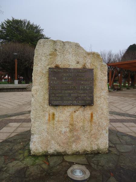 Imagen del monumento Homenaje A Los Pioneros De Puerto Aysén