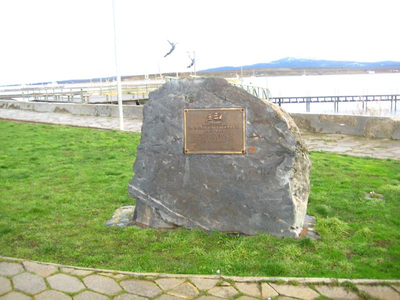 Imagen del monumento A Juan Ladrilleros