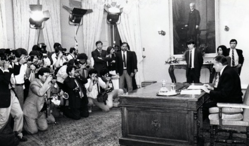 Imagen del monumento Archivos de la Comisión Nacional de Verdad y Reconciliación y de la Corporación Nacional de Reparación y Reconciliación