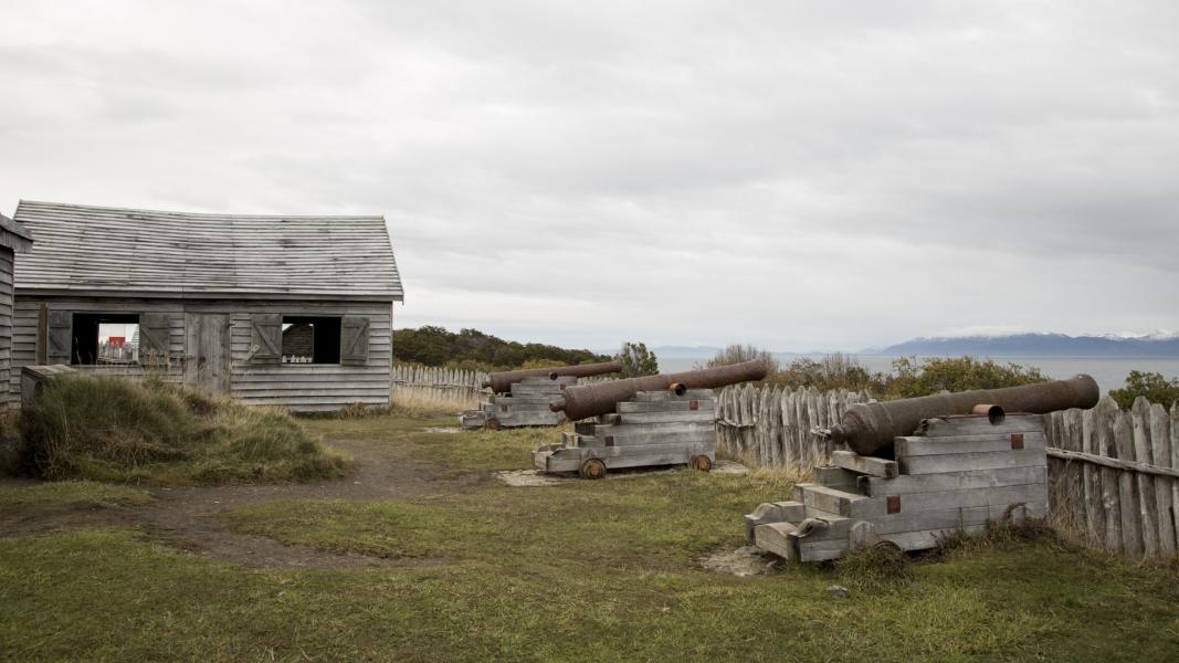 Imagen del monumento Fuerte Bulnes y toda la península denominada Punta Santa Ana