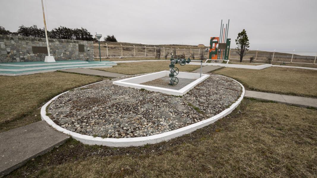 Imagen del monumento Pozo de Petróleo N°1