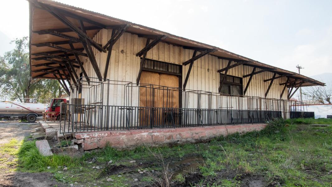Imagen del monumento Construcciones existentes a lo largo del trazado del ex ferrocarril de Puente Alto a El Volcán