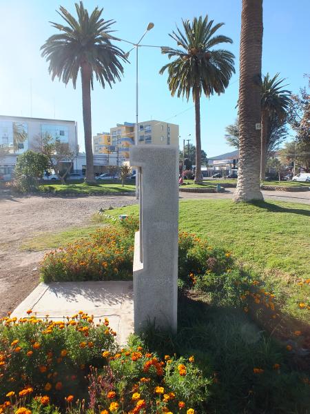 Imagen del monumento Homenaje a las Victimas de violaciones de DD. HH. Ovalle