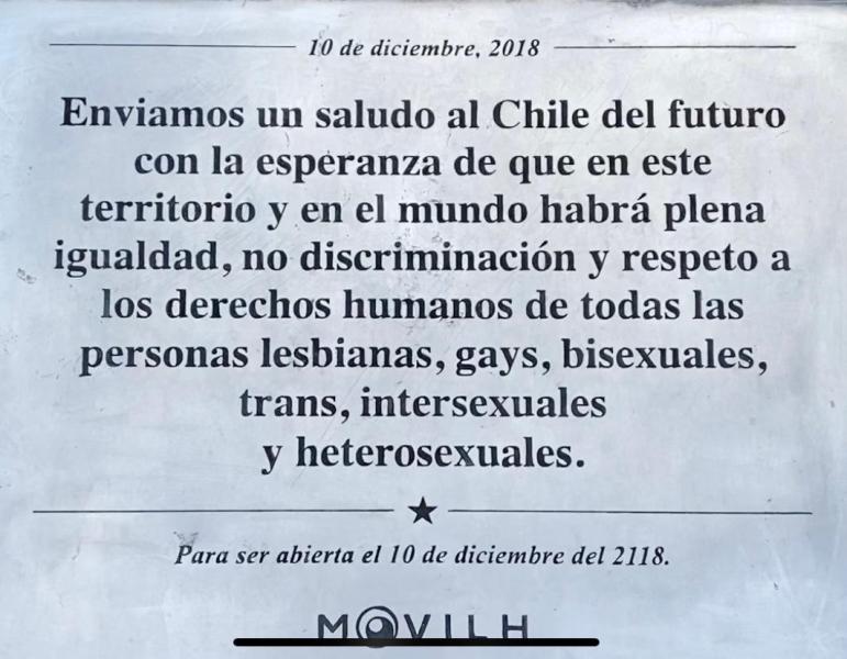 Detalle placa conmemorativa