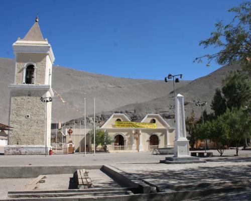 Imagen del monumento Iglesia y campanario del pueblo de Tarapacá