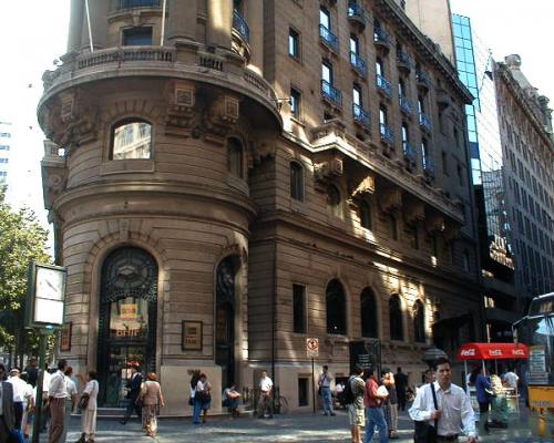 Imagen del monumento Edificio del Banco de Santiago (ex hotel Mundial)