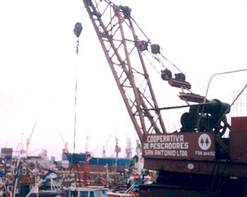 Imagen del monumento Grúa 82 del Puerto de San Antonio