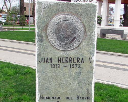 Imagen del monumento Juan Herrera V.