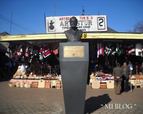 Imagen del monumento Ramón Vinay Sepúlveda