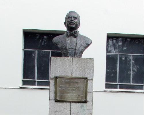 Imagen del monumento CLaudio Arrau