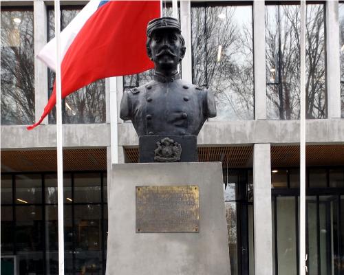 Imagen del monumento Ignacio Carrera Pinto