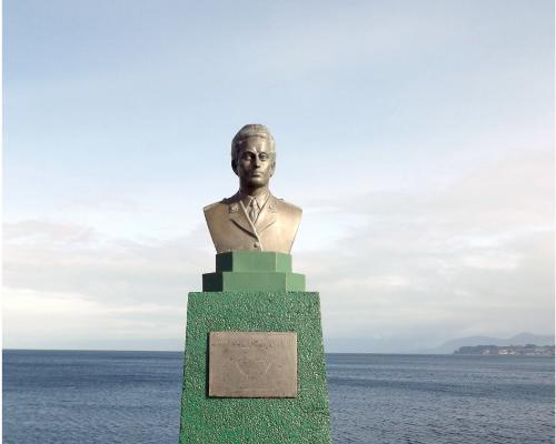 Imagen del monumento Teniente Hernán Merino