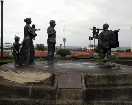 Imagen del monumento A Los Inmigrantes Alemanes