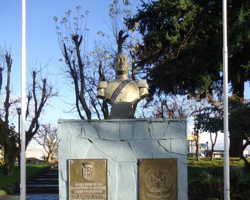 Imagen del monumento Luis Marchant González