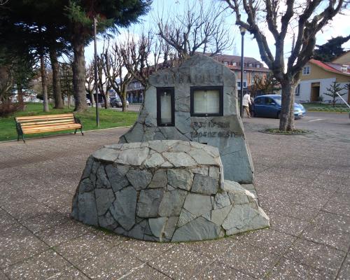 Imagen del monumento Firma Baquedano