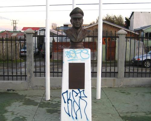 Imagen del monumento José Alejandro Bernales Ramírez