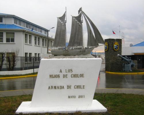 Imagen del monumento A Los Hijos De Chiloé