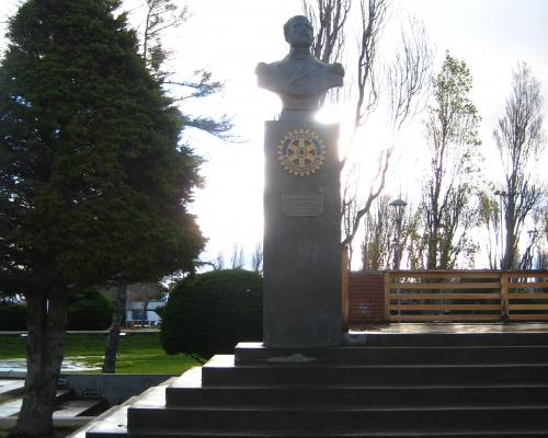 Imagen del monumento Arturo Prat