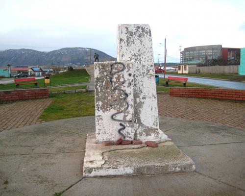 Imagen del monumento A Los Hijos De Chiloé