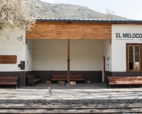 Imagen del monumento Construcciones existentes a lo largo del trazado del ex ferrocarril de Puente Alto a El Volcán