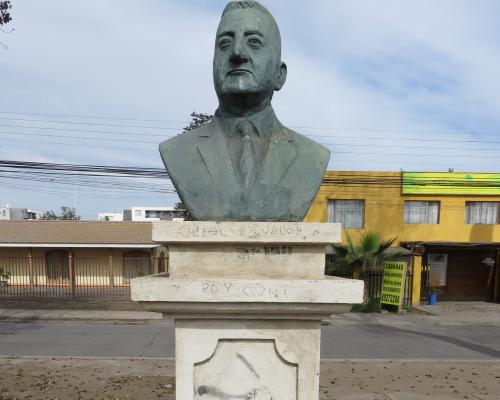 Imagen del monumento Braulio Arenas