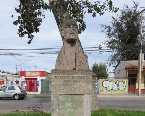 Imagen del monumento Roberto Flores