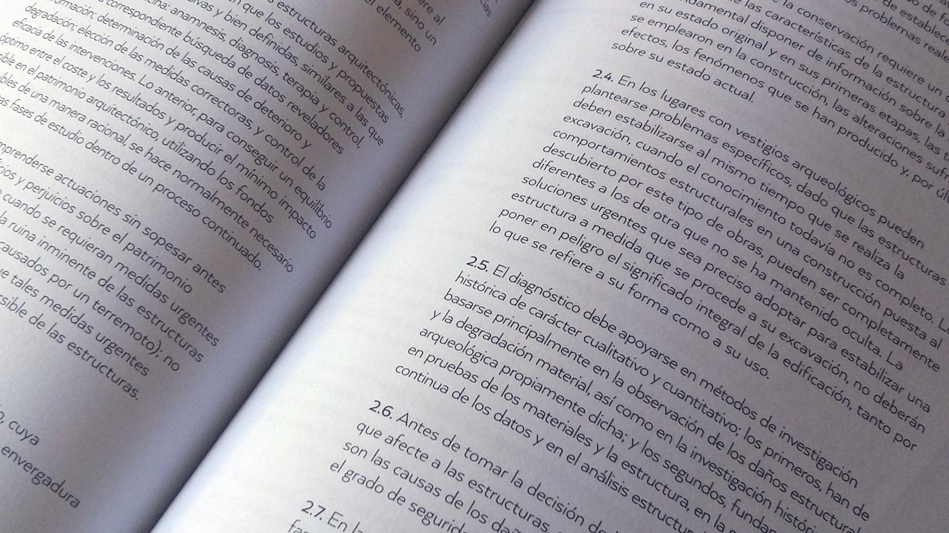 Imagen de Lanzamiento publicación "Cuaderno del Consejo de Monumentos Nacionales N°111: Documentos de Icomos"