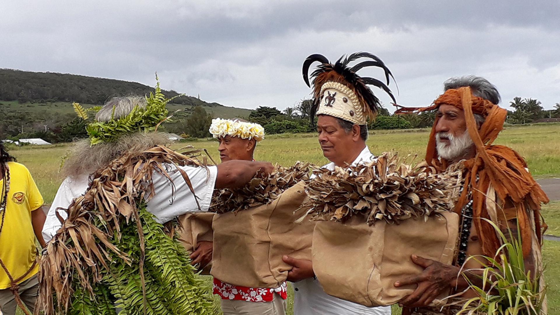Imagen de Ministerio de las Culturas realiza primera restitución de osamentas de ancestros a Rapa Nui y avanzan gestiones para nuevo museo