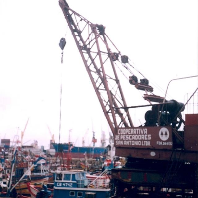 Imagen del monumento Grúa 82 del Puerto de San Antonio